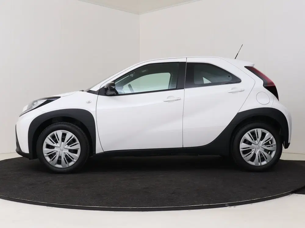 Toyota Aygo X 1.0 VVT-i MT Play demo uit 2025, foto 3