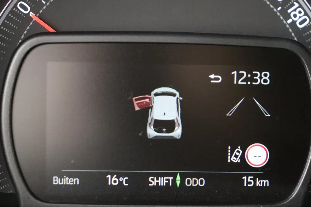 Toyota Aygo X 1.0 VVT-i MT Play demo uit 2025, foto 6
