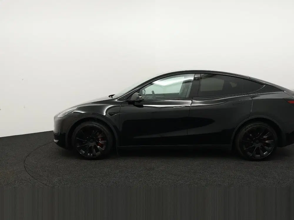 Tesla Model Y Long Range AWD uit 2024, foto 5