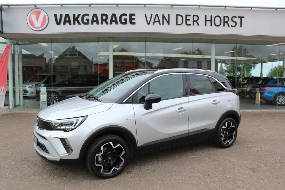 Opel Crossland 1.2-110pk Turbo 'Elegance'. Mooie en luxe uit 2023