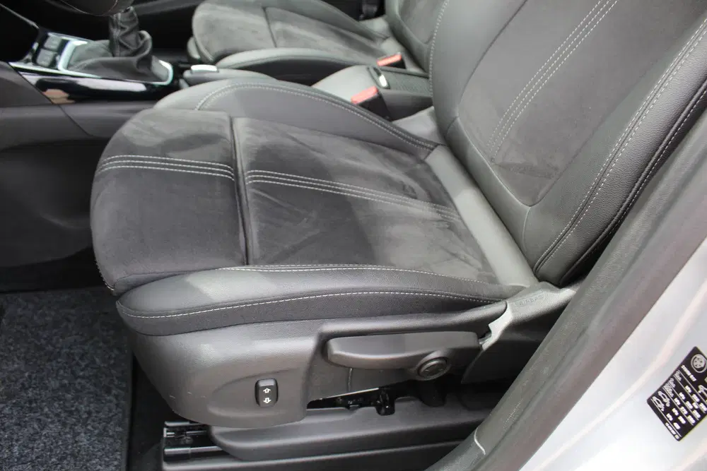 Opel Crossland 1.2-110pk Turbo 'Elegance'. Mooie en luxe uit 2023, foto 5