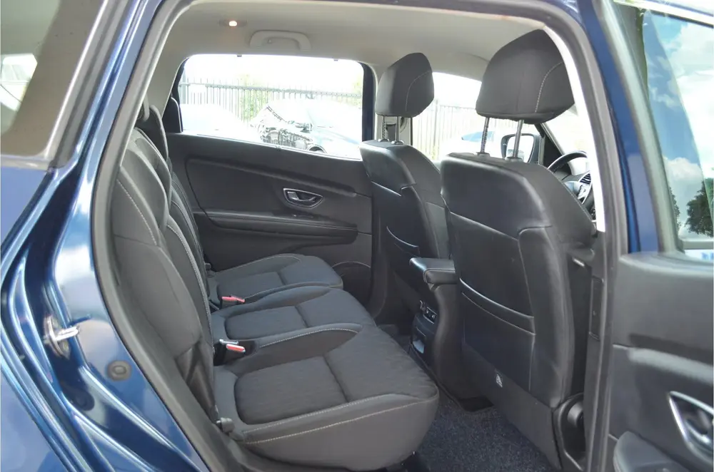 Renault Grand Scenic Grand Scénic 1.3 TCe Limited Carplay uit 2019, foto 15