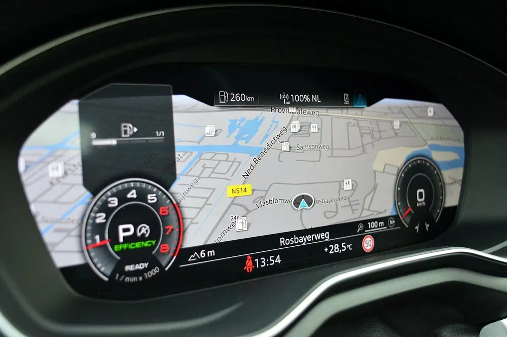 Audi A4 40 TFSI quattro S edition Competition Rijk uit 2024, foto 20
