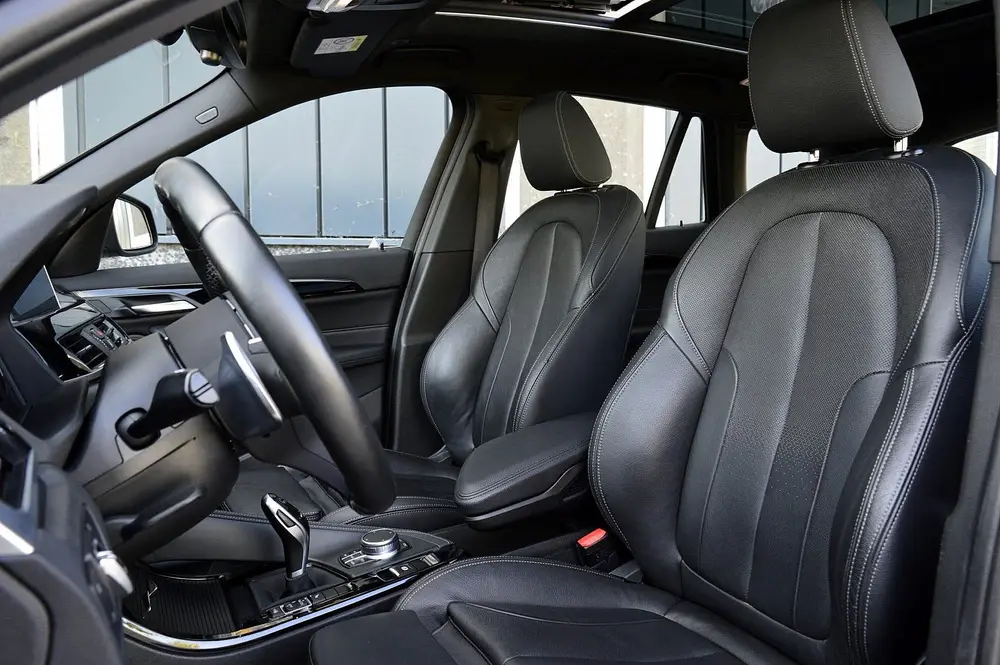 BMW X1 sDrive20i Orange Edition III Rijklaarprijs uit 2019, foto 14