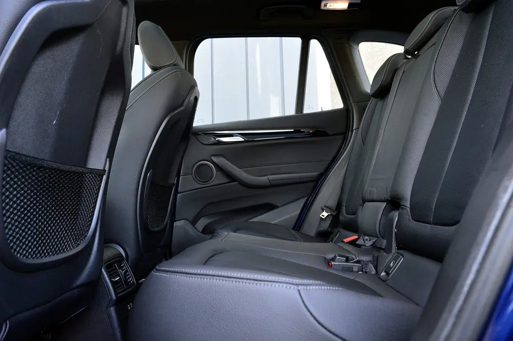 BMW X1 sDrive20i Orange Edition III Rijklaarprijs uit 2019, foto 15