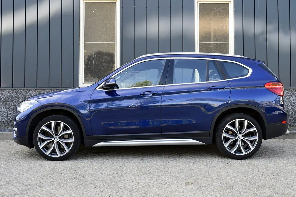 BMW X1 sDrive20i Orange Edition III Rijklaarprijs uit 2019, foto 2