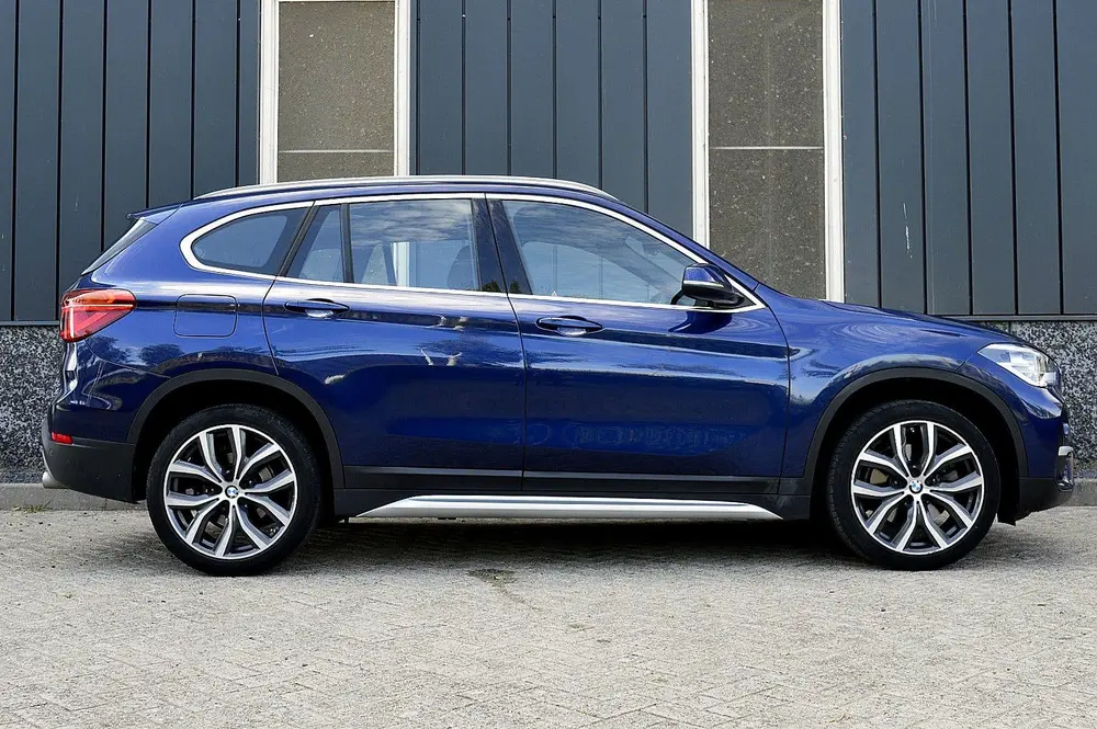 BMW X1 sDrive20i Orange Edition III Rijklaarprijs uit 2019, foto 6