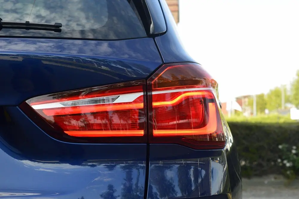 BMW X1 sDrive20i Orange Edition III Rijklaarprijs uit 2019, foto 8