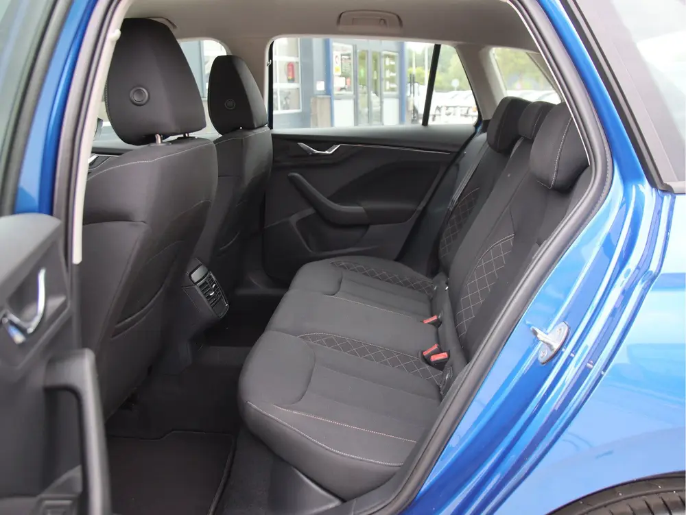 Skoda Kamiq 1.0 TSI Business Edition Carplay uit 2023, foto 12