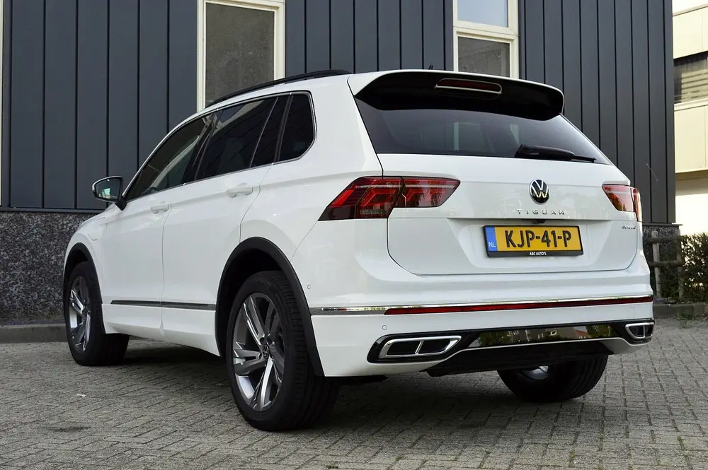 Volkswagen Tiguan 1.4 TSI eHybrid R-Line Business+ SOH 88% R uit 2022, foto 3