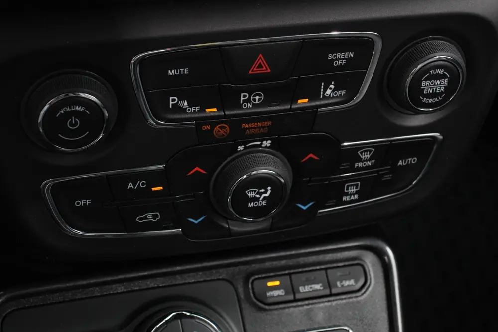 Jeep Compass 4xe 240 Plug-in Hybrid S Navigatie Apple Carpla uit 2021, foto 18