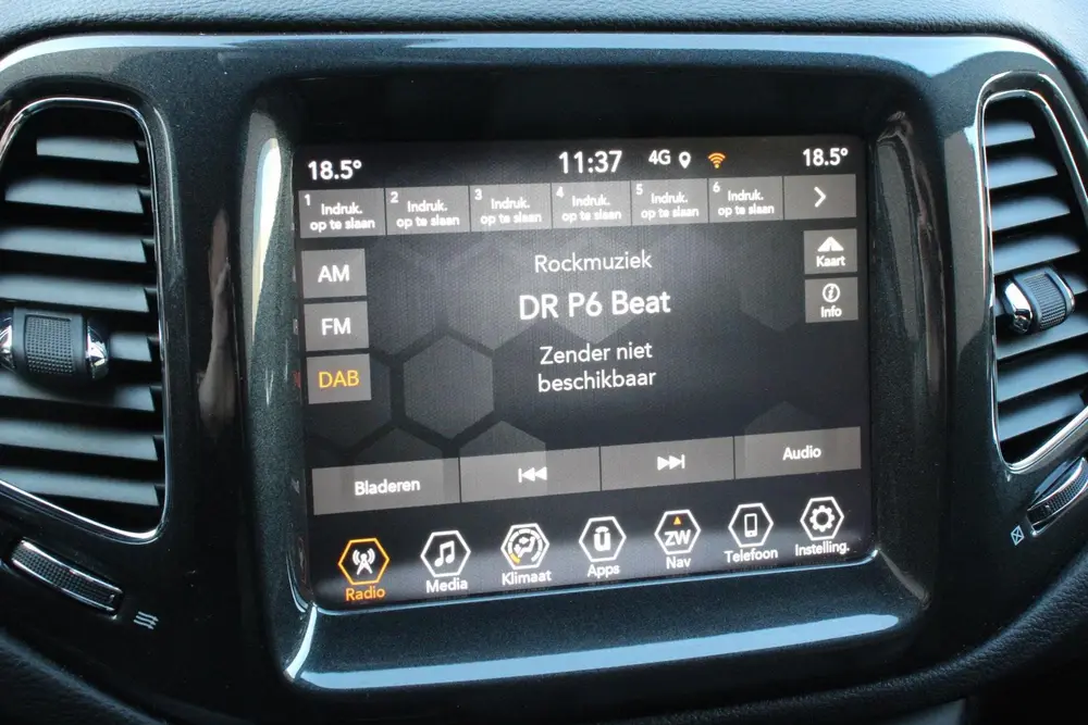 Jeep Compass 4xe 240 Plug-in Hybrid S Navigatie Apple Carpla uit 2021, foto 20