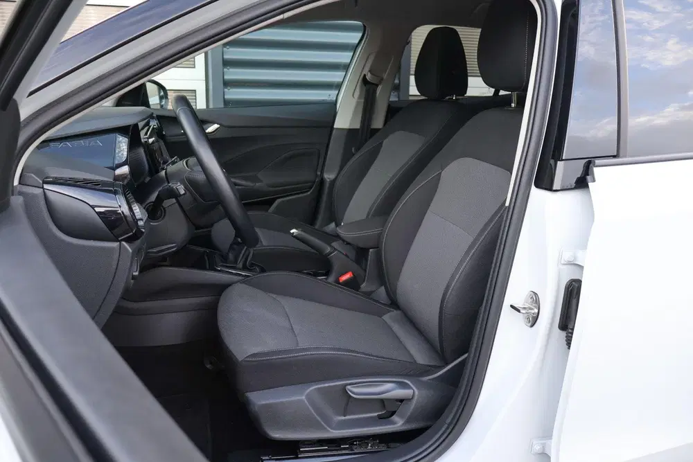 Skoda Fabia 1.0 TSI 95pk Business Edition uit 2025, foto 4