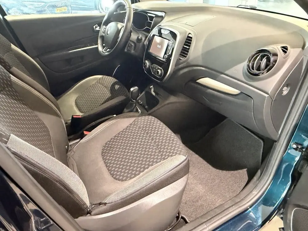 Renault Captur 1.3 TCe Intens (bj 2019 uit 2019, foto 2