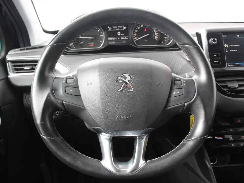 Peugeot 208 1.2 PureTech 110pk Automaat Allure Cruise uit 2019, foto 11
