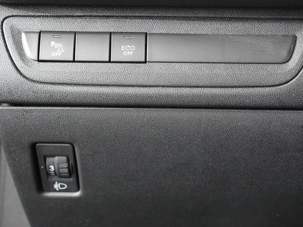 Peugeot 208 1.2 PureTech 110pk Automaat Allure Cruise uit 2019, foto 18