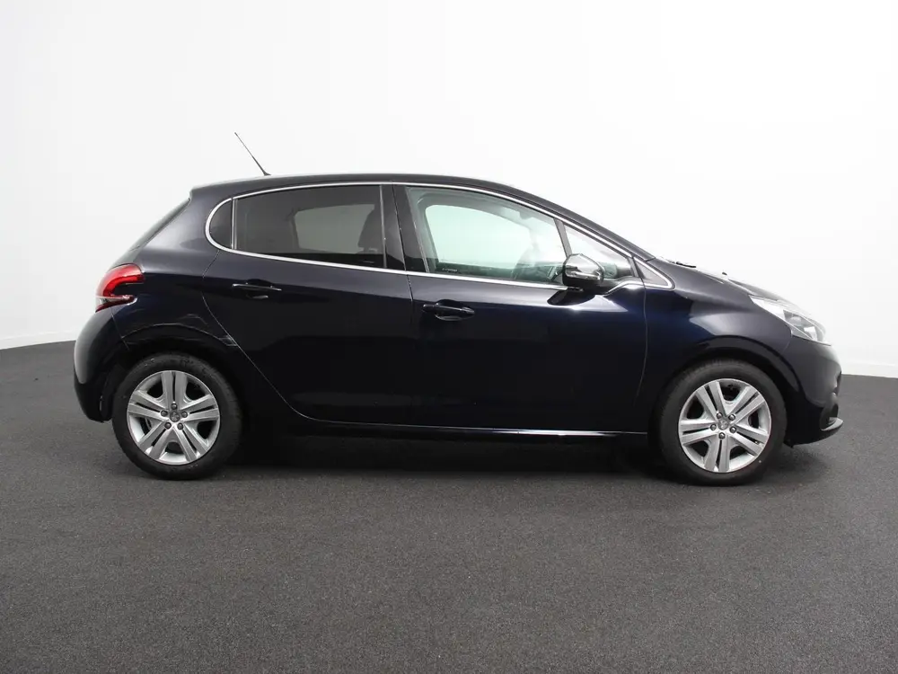 Peugeot 208 1.2 PureTech 110pk Automaat Allure Cruise uit 2019, foto 8
