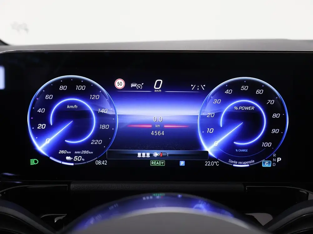 Mercedes-Benz EQA 250+ Luxury Line 71 kWh uit 2025, foto 12