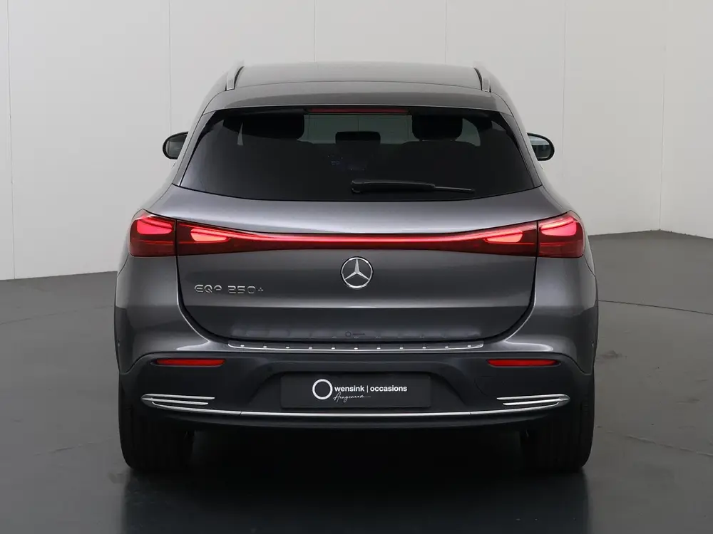Mercedes-Benz EQA 250+ Luxury Line 71 kWh uit 2025, foto 4