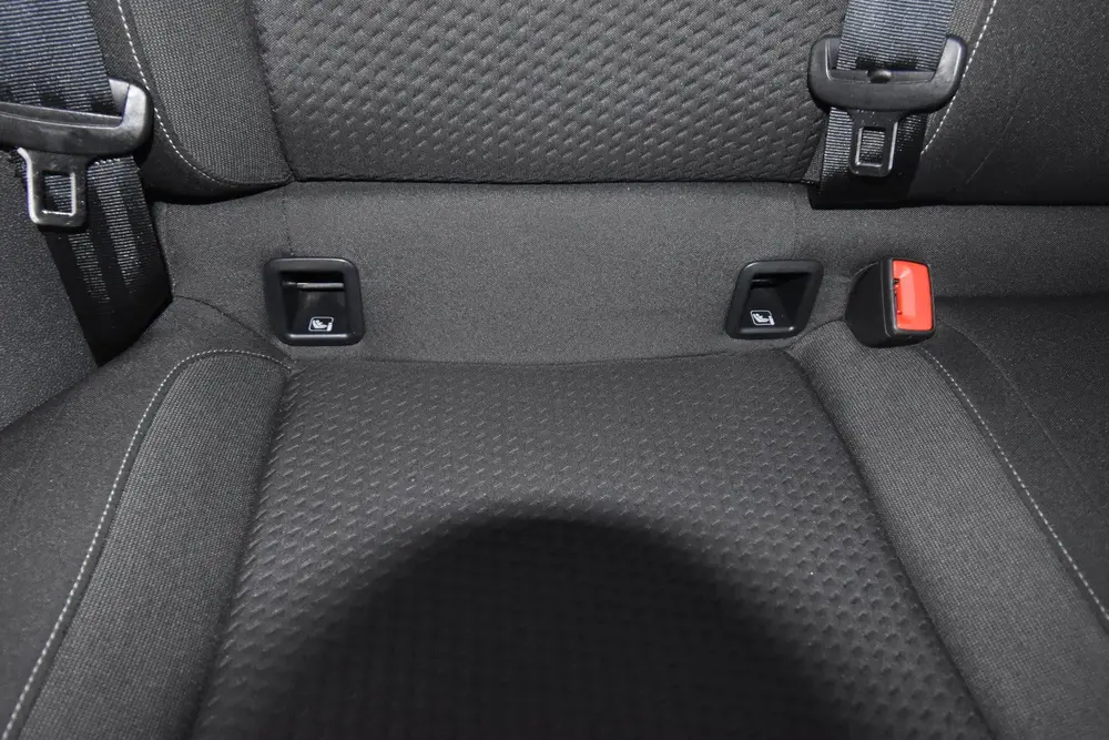 Volkswagen Polo 1.0 TSI Comfortline R-Line , NAVI , LMV16 uit 2020, foto 11