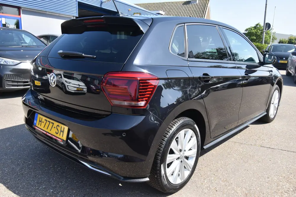 Volkswagen Polo 1.0 TSI Comfortline R-Line , NAVI , LMV16 uit 2020, foto 13