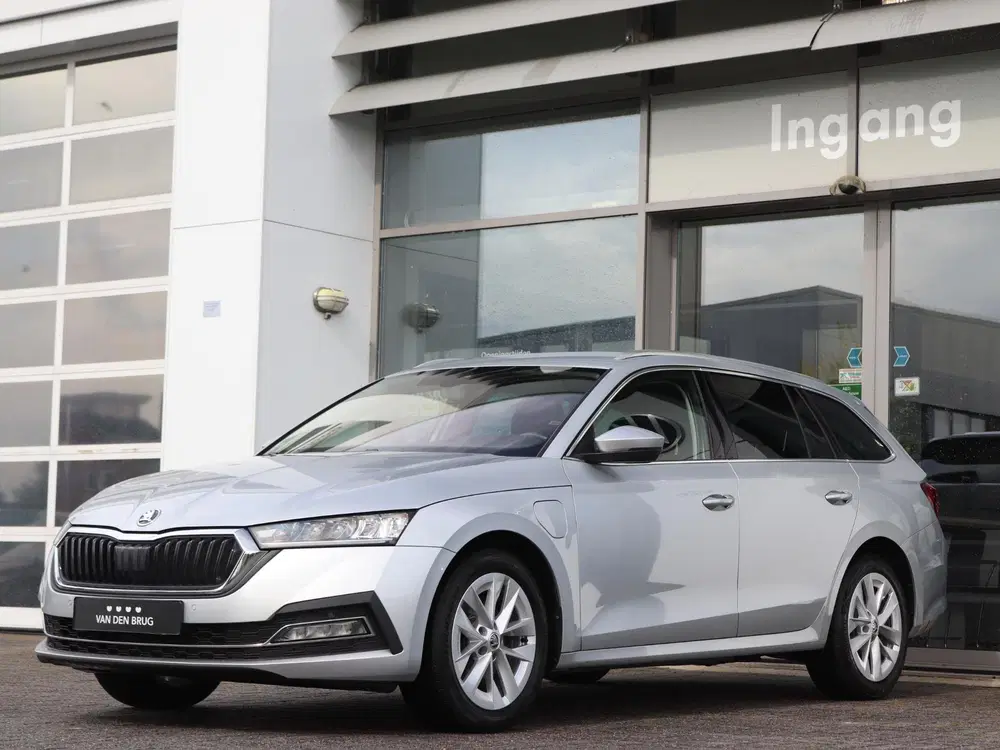 Skoda Octavia 1.4 TSI 204 pk DSG iV PHEV Style uit 2022, foto 6