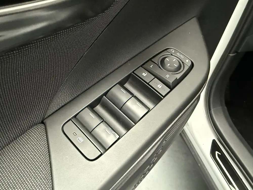 Toyota C-Hr 1.8 Hybrid 140 Business Plus uit 2025, foto 4