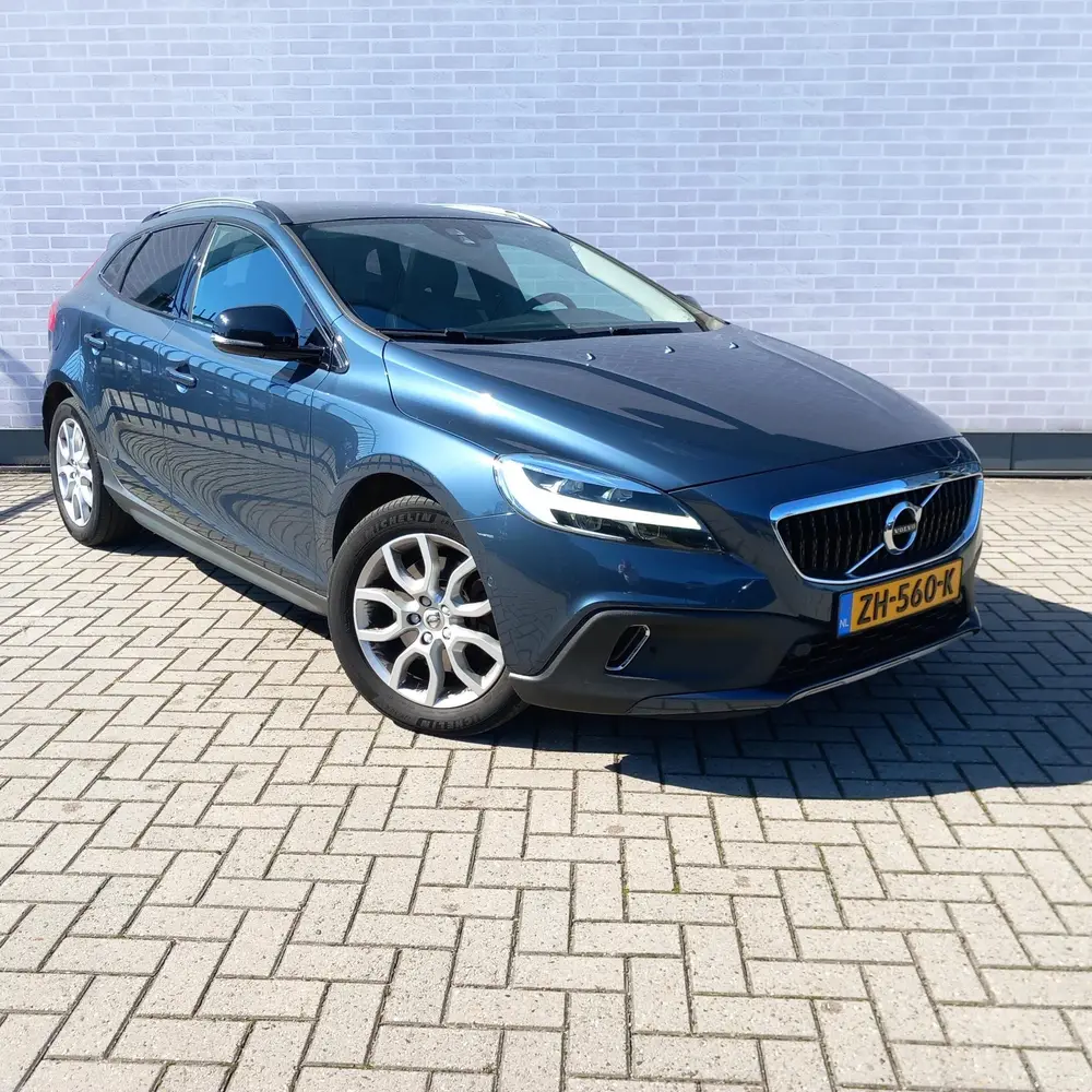 Volvo V40 Cross Country 1.5 T3 Polar+ Luxury uit 2019, foto 2
