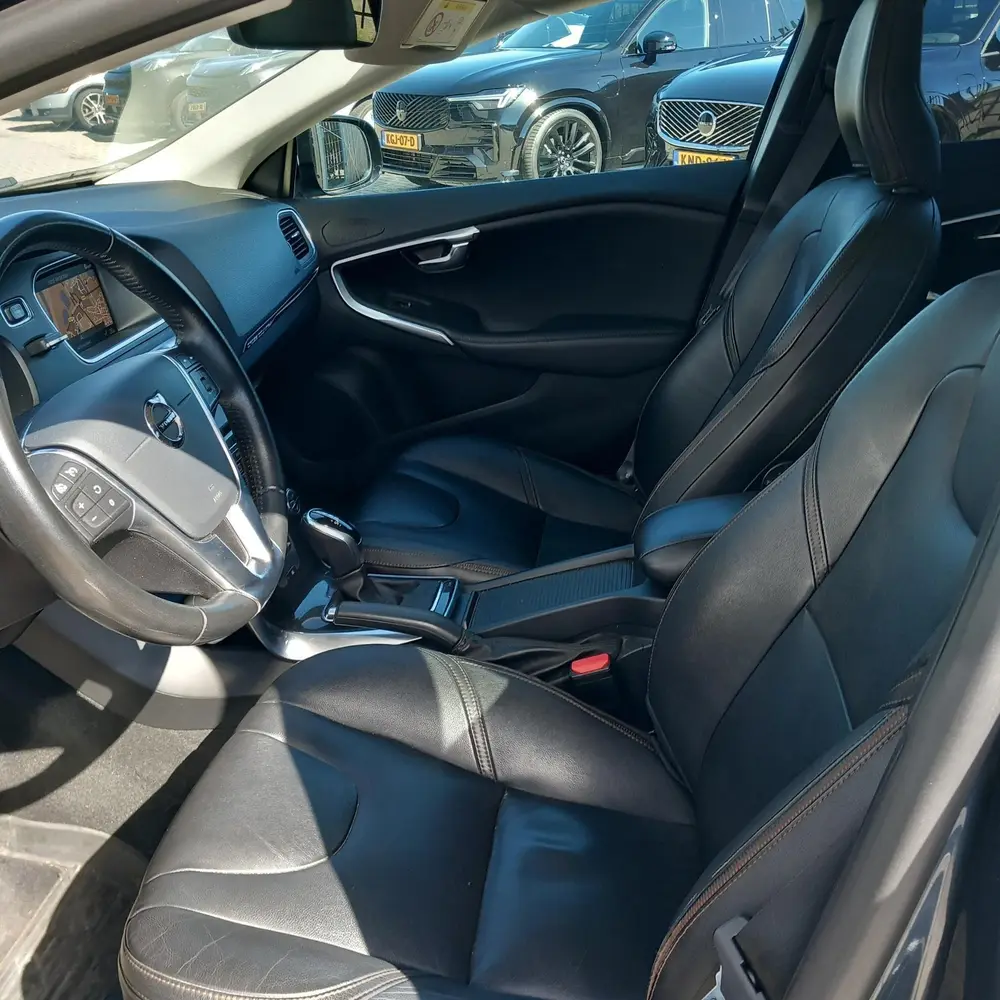 Volvo V40 Cross Country 1.5 T3 Polar+ Luxury uit 2019, foto 7