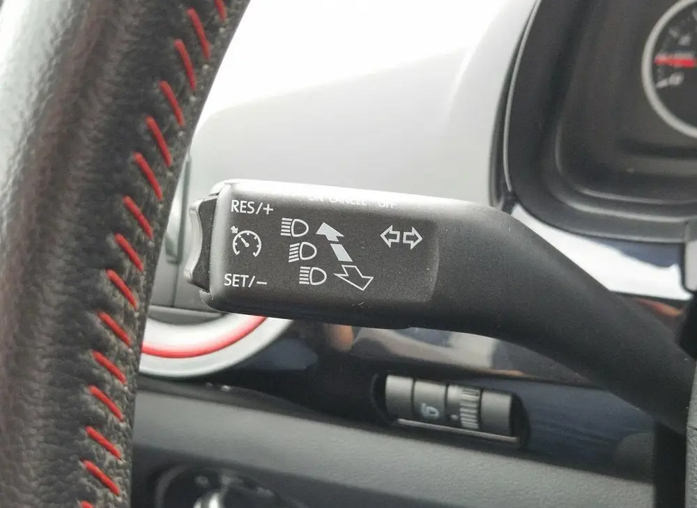 SEAT Mii 1.0 FR AIRCO CRUISE BEATS AUDIO PDC uit 2019, foto 12