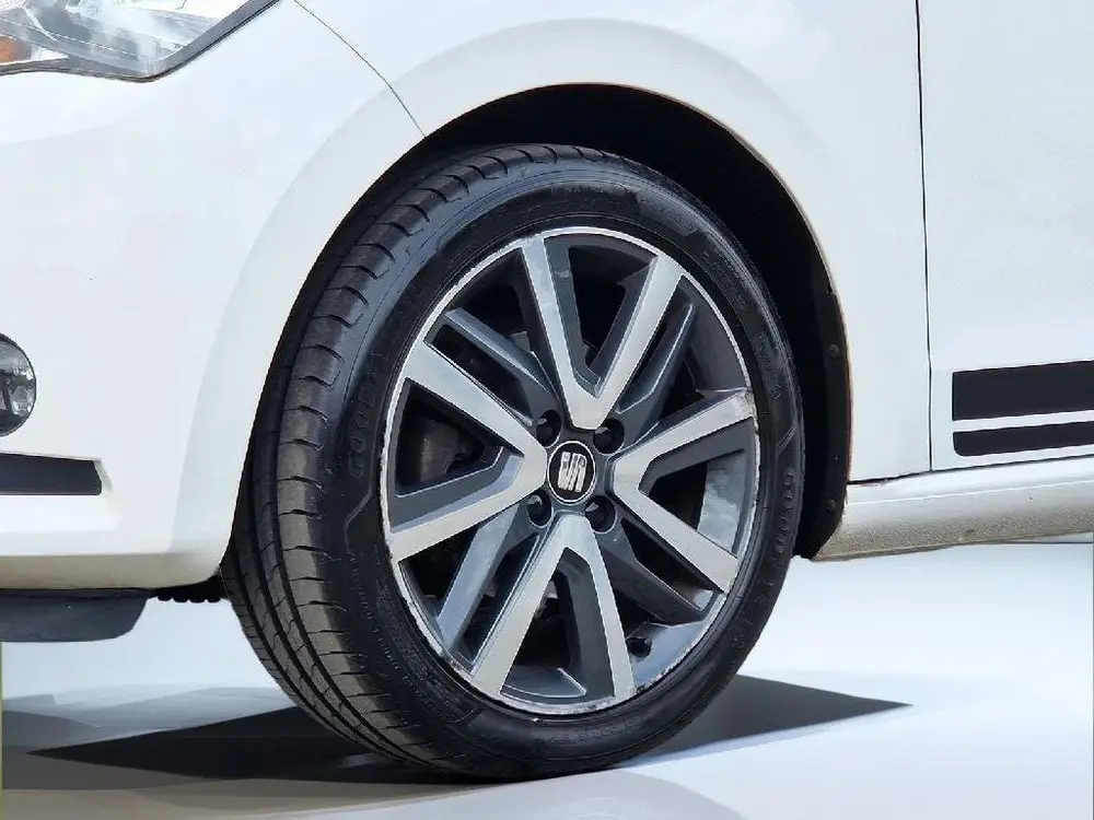 SEAT Mii 1.0 FR AIRCO CRUISE BEATS AUDIO PDC uit 2019, foto 3