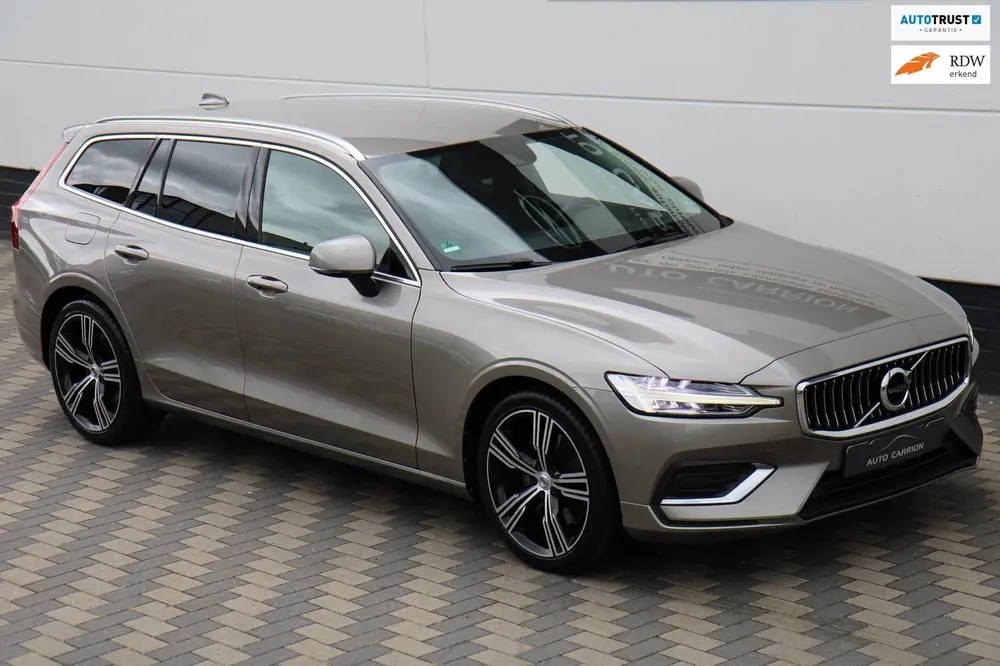 Volvo V60 2.0 T5 Inscription Carplay Trekhaak Navi Cruise ! uit 2019
