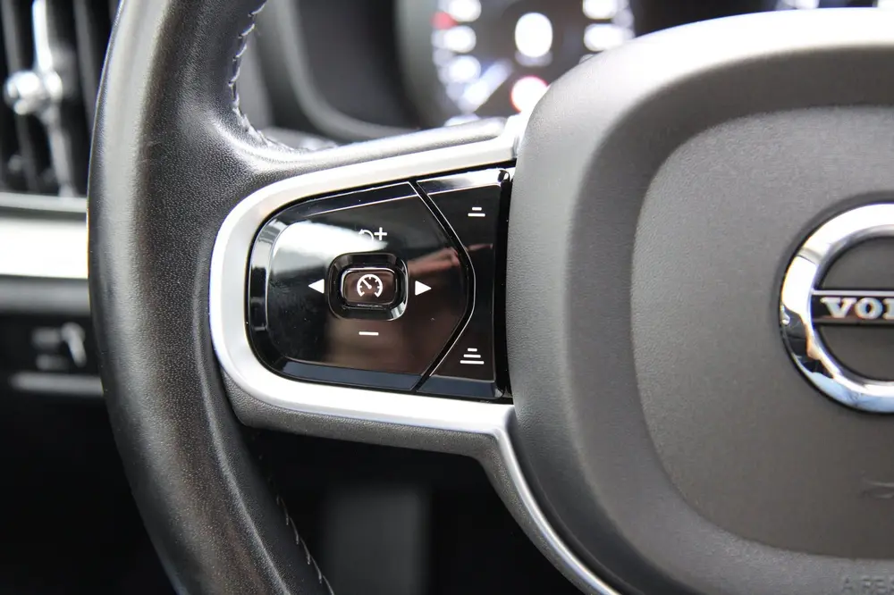 Volvo V60 2.0 T5 Inscription Carplay Trekhaak Navi Cruise ! uit 2019, foto 16