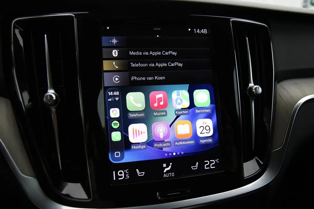 Volvo V60 2.0 T5 Inscription Carplay Trekhaak Navi Cruise ! uit 2019, foto 20