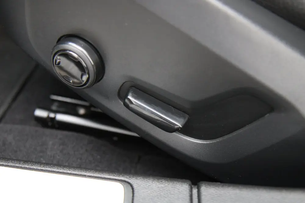 Volvo V60 2.0 T5 Inscription Carplay Trekhaak Navi Cruise ! uit 2019, foto 9