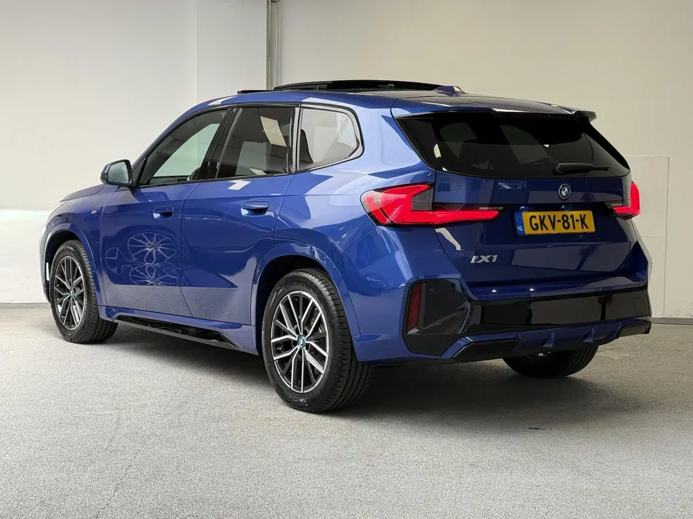 BMW iX1 eDrive20 67 kWh M-Sport uit 2024, foto 10