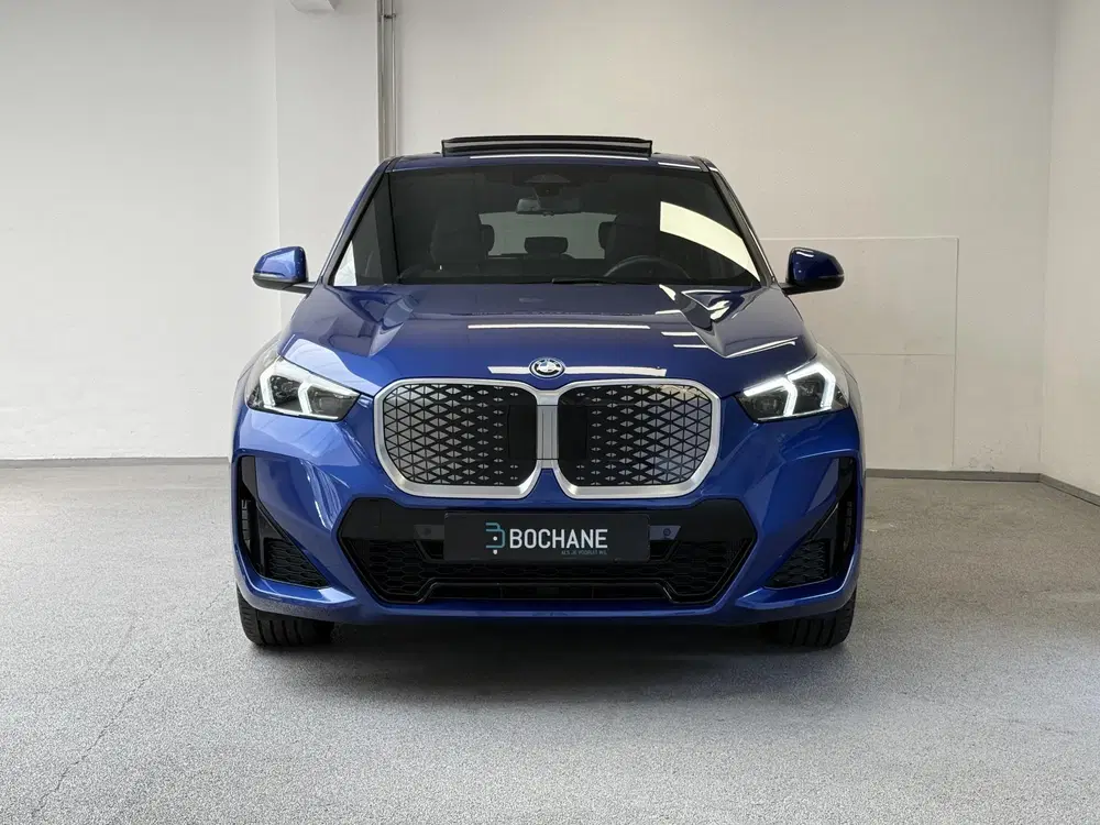 BMW iX1 eDrive20 67 kWh M-Sport uit 2024, foto 6