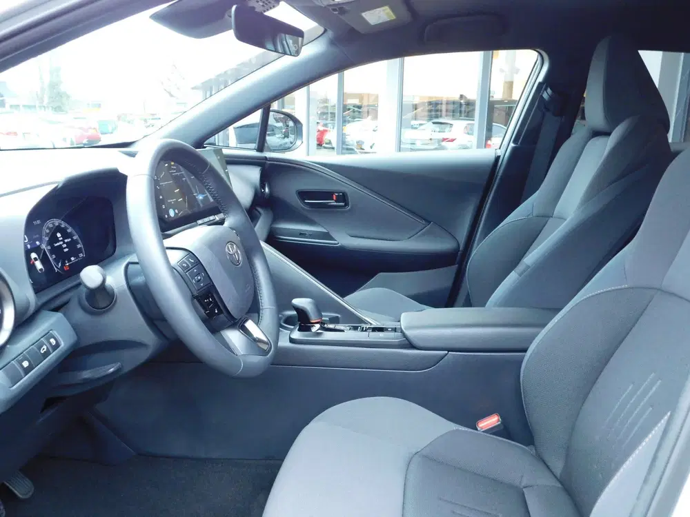 Toyota C-Hr 1.8 Hybrid 140 First Edition uit 2025, foto 14