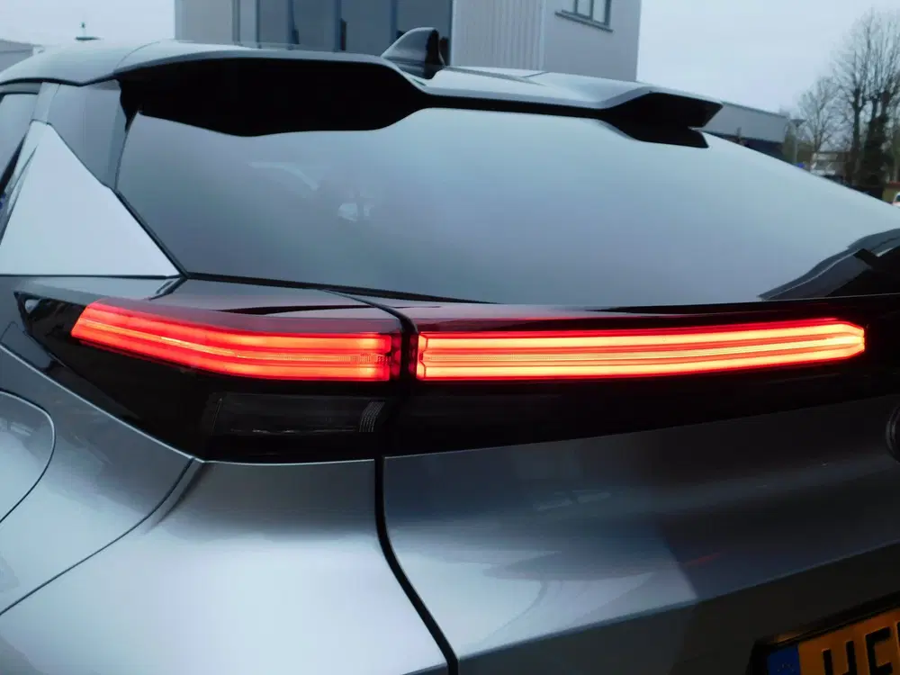 Toyota C-Hr 1.8 Hybrid 140 First Edition uit 2025, foto 8