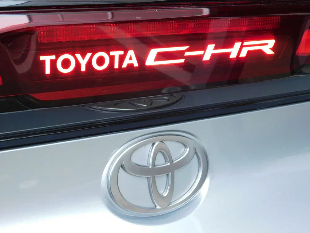 Toyota C-Hr 1.8 Hybrid 140 First Edition uit 2025, foto 9