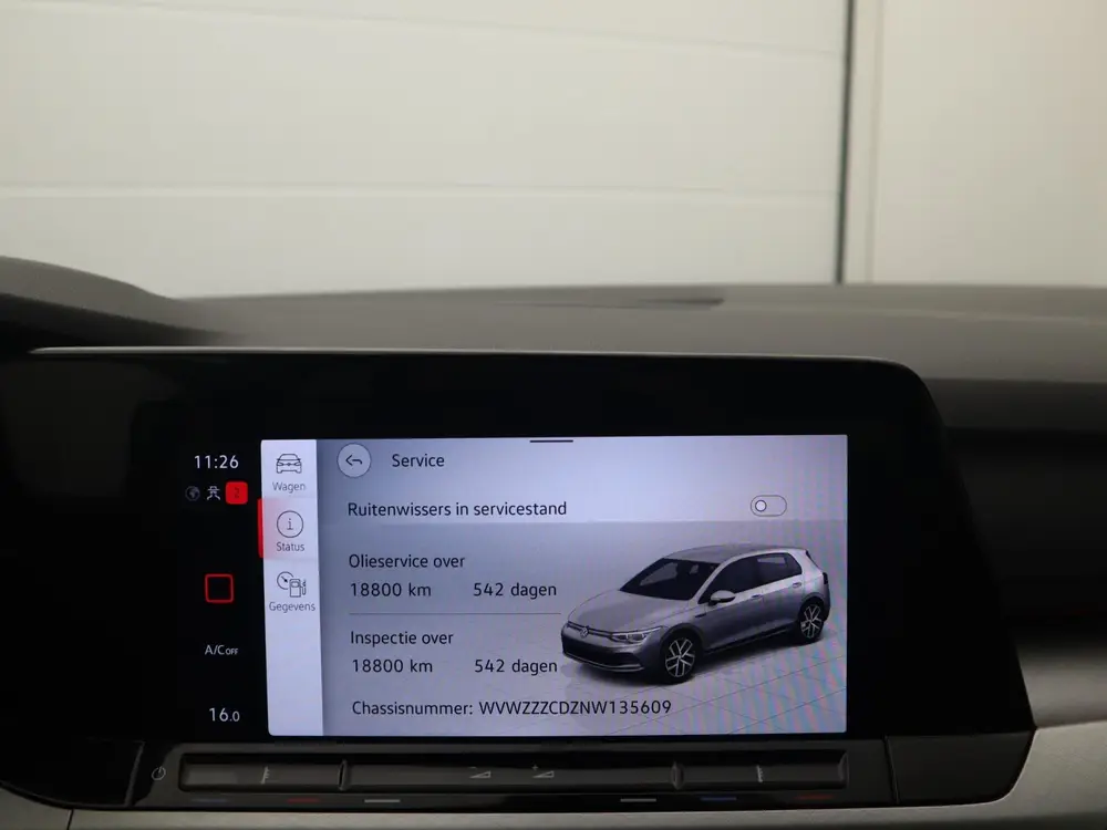 Volkswagen Golf 1.0 eTSI Life AUTOMAAT / TREKHAAK / SFEER / uit 2022, foto 12