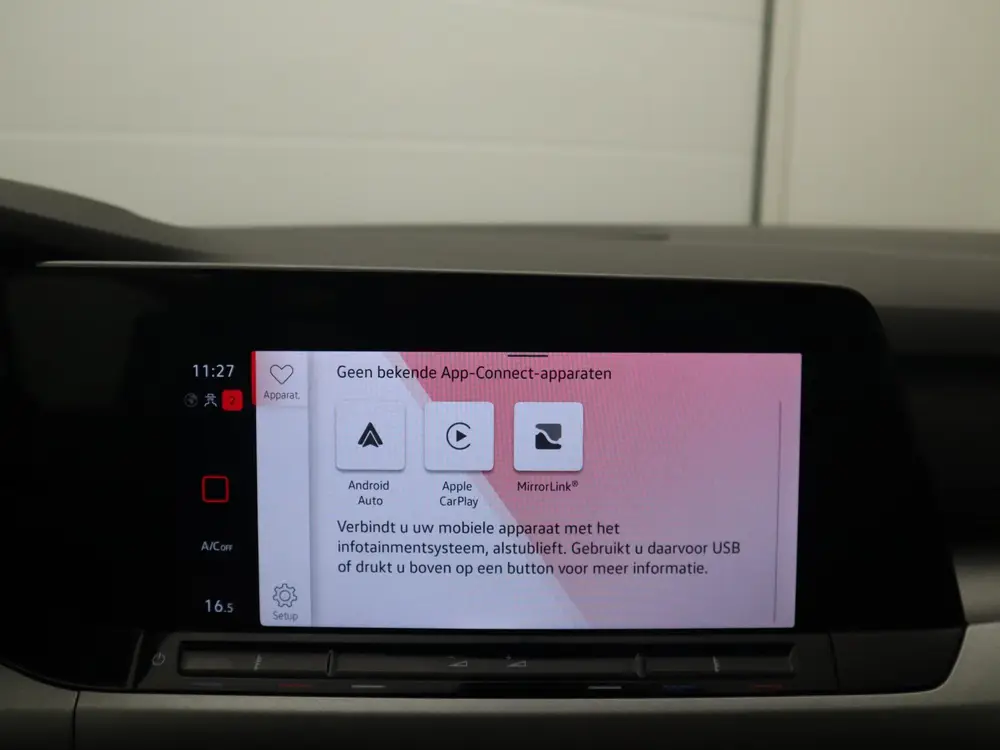 Volkswagen Golf 1.0 eTSI Life AUTOMAAT / TREKHAAK / SFEER / uit 2022, foto 13