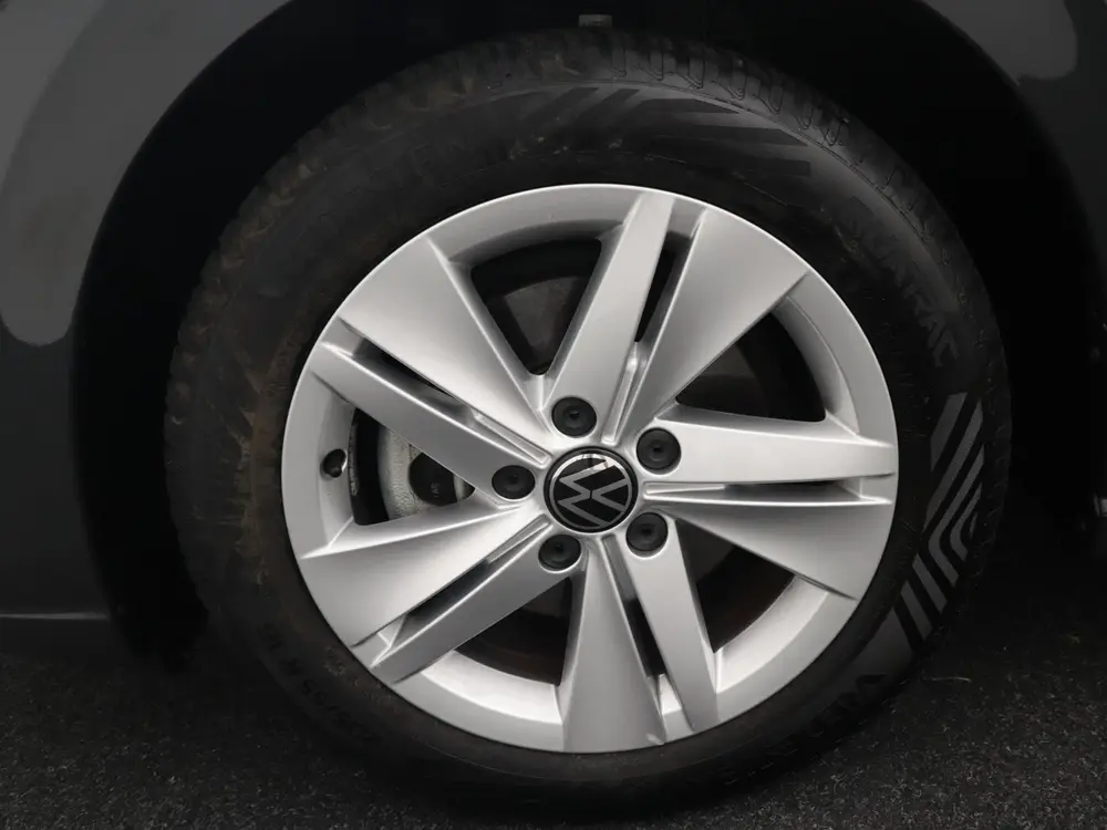 Volkswagen Golf 1.0 eTSI Life AUTOMAAT / TREKHAAK / SFEER / uit 2022, foto 6