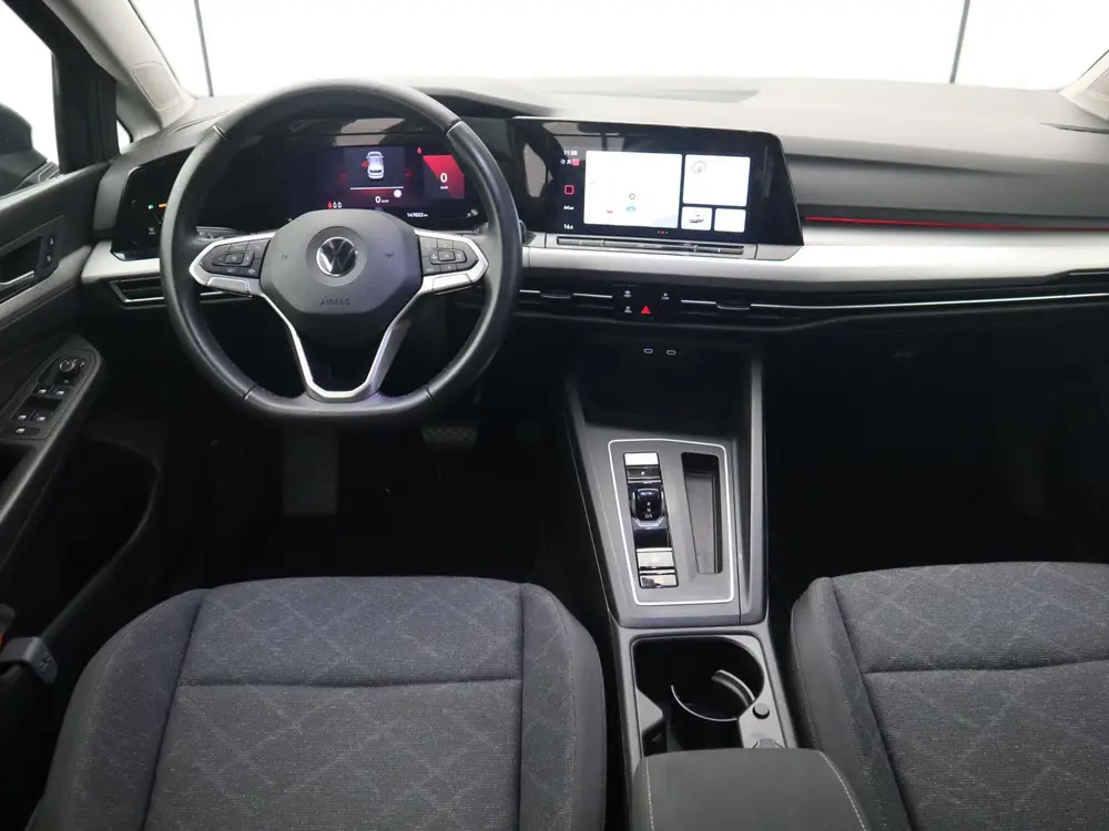 Volkswagen Golf 1.0 eTSI Life AUTOMAAT / TREKHAAK / SFEER / uit 2022, foto 8