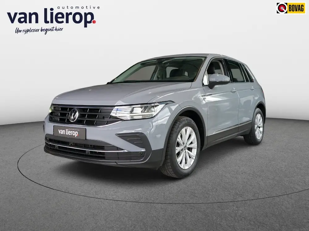 Volkswagen Tiguan 1.5 TSI Life EERSTE EIGENAAR | STOELVERWAR uit 2021