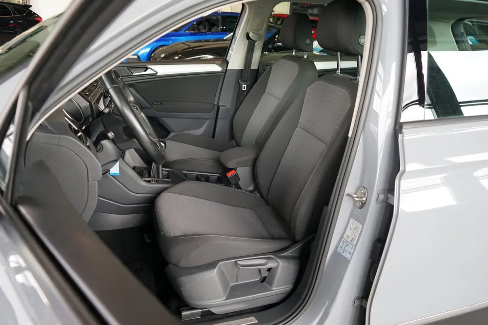 Volkswagen Tiguan 1.5 TSI Life EERSTE EIGENAAR | STOELVERWAR uit 2021, foto 5