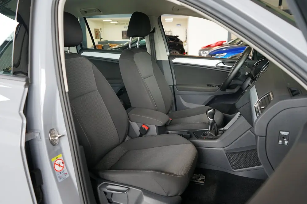Volkswagen Tiguan 1.5 TSI Life EERSTE EIGENAAR | STOELVERWAR uit 2021, foto 7