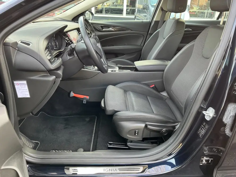Opel Insignia 1.5 Turbo Business Executive uit 2019, foto 17