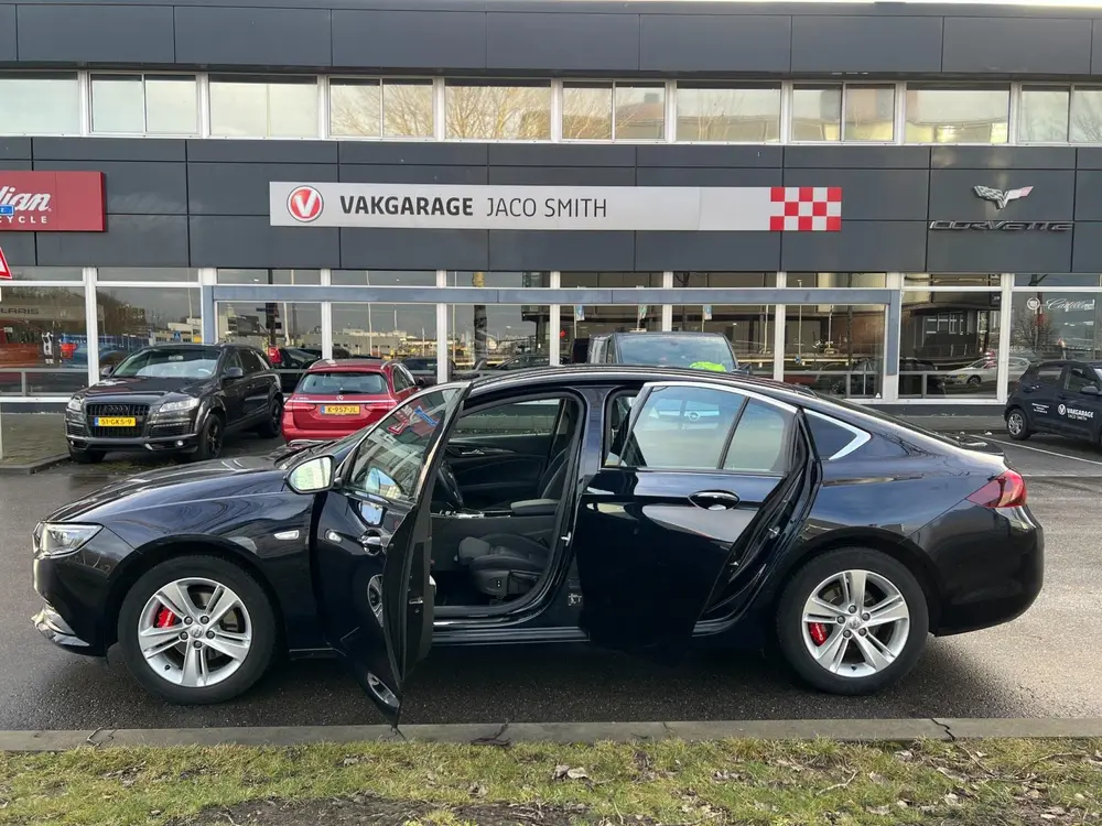 Opel Insignia 1.5 Turbo Business Executive uit 2019, foto 3