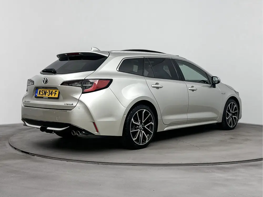 Toyota Corolla 2.0 Hybrid Executive JBL uit 2019, foto 2